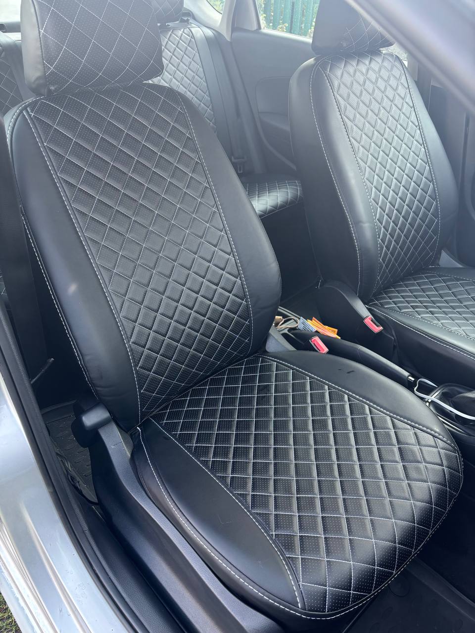 Чехлы на Volkswagen Polo V седан (2009-2020) - 4